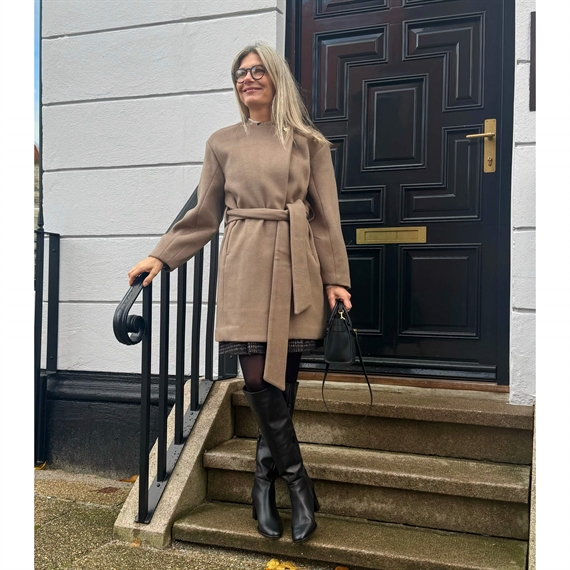 Dea Kudibal Cheridea Jakke, Praline